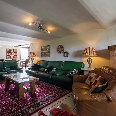 De Boerderij بيت للعطل *