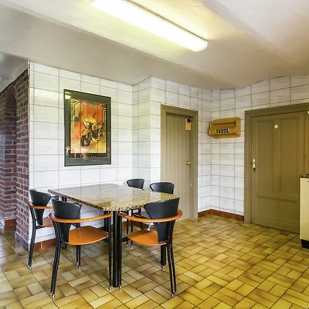 De Boerderij بيت للعطل Bièvre